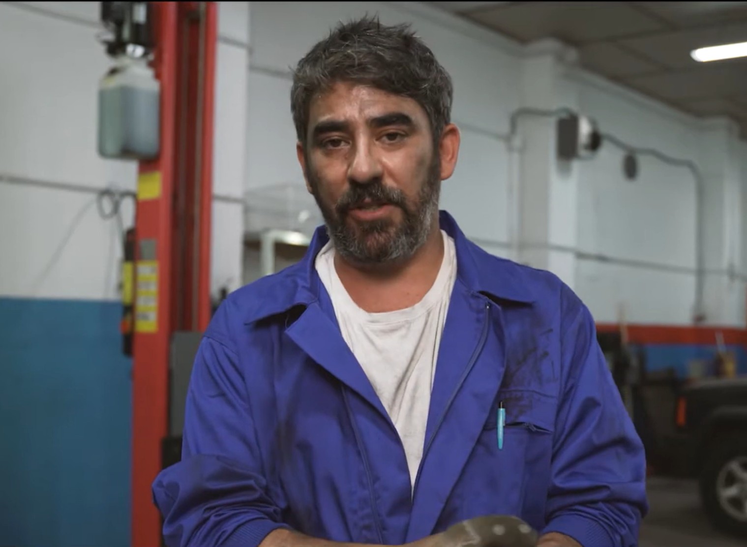 Yo investigo tú investigas